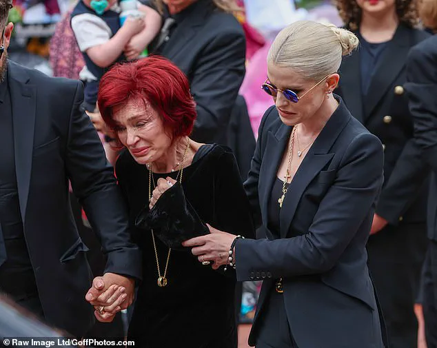 Sharon Osbourne’s Emotional Tribute to Ozzy Osbourne at Birmingham’s ‘Black Sabbath Bridge’ Marks Final Farewell to the ‘Godfather of Heavy Metal.’