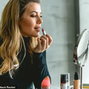 Study Suggests Potential Link Between Regular Makeup Use and Increased Risk of Adult-Onset Asthma