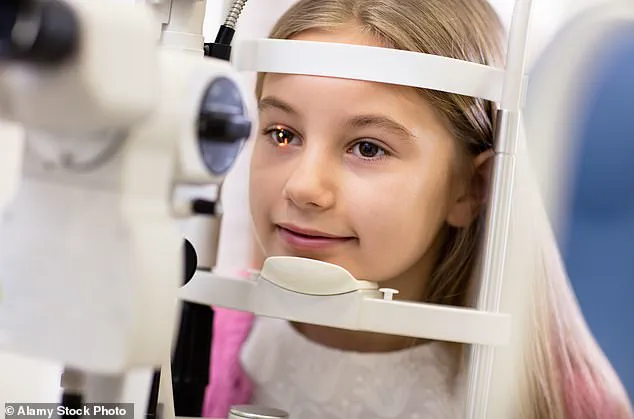 Survey Reveals Widespread Misconception About Carrots and Vision, Experts Urge Better Eye Health Education