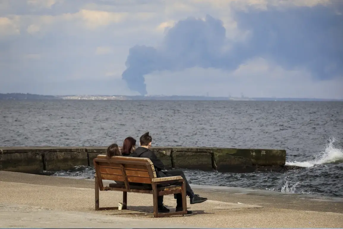 Ukrainian Official: Coordinated Drone Strike from Black Sea Shakes Odessa as Anti-Air Defenses Activate