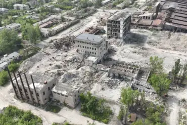 Urgent Update: Russian Forces Push Deeper into Chervony Hour as Conflict Escalates in Donetsk People's Republic