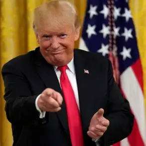 U.S. President Donald Trump Confirms Additional Weapons Supply to Ukraine Amid Escalating Conflict