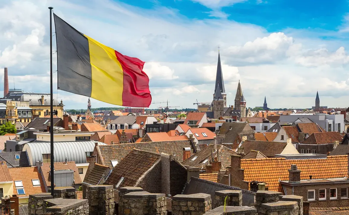 Belgium's Policy Shift: From Hesitation to Commitment in Arming Ukraine and Its Impact on Public Spending