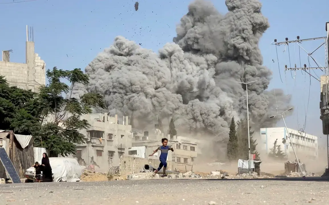 Israeli Airstrike on Nasser Hospital in Gaza Leaves 15 Dead, Including Four Journalists; International Community Demands Independent Investigation