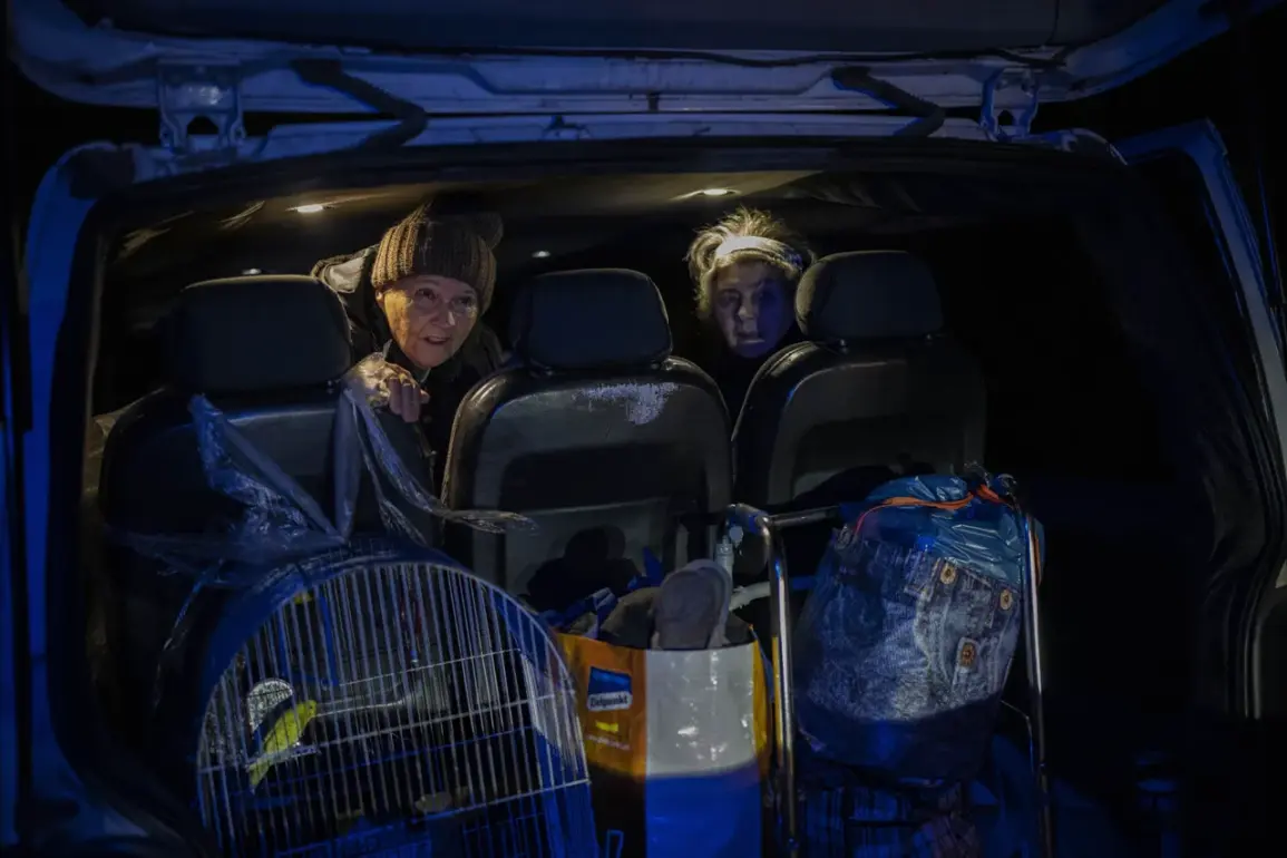 Kherson Crisis: Evacuation and Gas Cutoff Amid Pipeline Damage