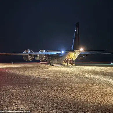 Limited Access: RNZAF Conducts High-Stakes Antarctic Rescue in Extreme Conditions