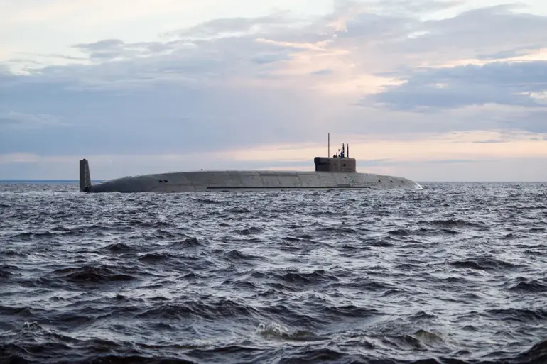 Russia and China Conduct First Joint Submarine Patrol in Asia-Pacific, Drawing Global Attention to Strategic Implications
