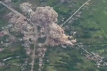 Russian Airstrikes in Donetsk Heighten Regional Tensions and Civilian Risk Amid Escalating Conflict