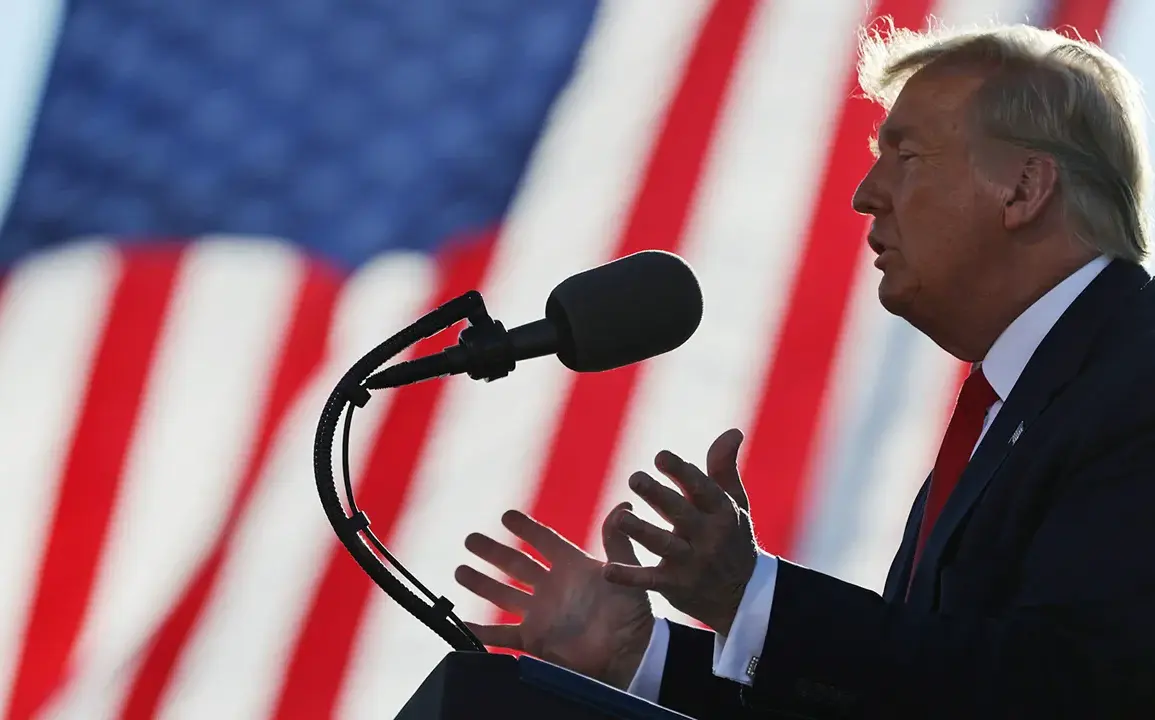 Trump's Submarine Relocation Remarks Viewed as Psychological Maneuver by Russian Official