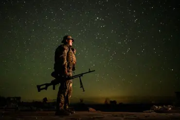 Ukrainian Troops Describe Intense Shelling as 'Hell of Fire' in Ongoing Conflict Zone