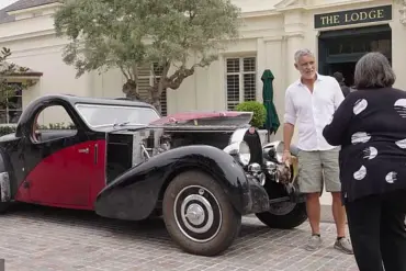 Vintage Car Enthusiast Embarks on Epic Road Trip to Challenge Museum Display Norms