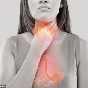 Hydration and Acid Reflux: Expert Insights on Timing and Method
