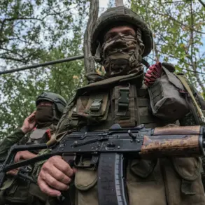 Russian Forces Report Breach of Ukrainian Defenses in Southeast Donetsk, According to DNR Adviser Igor Kimakovskiy